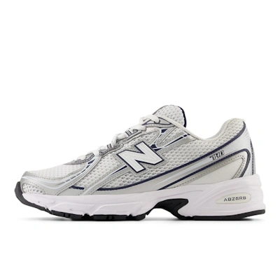 New Balance 740 WN2