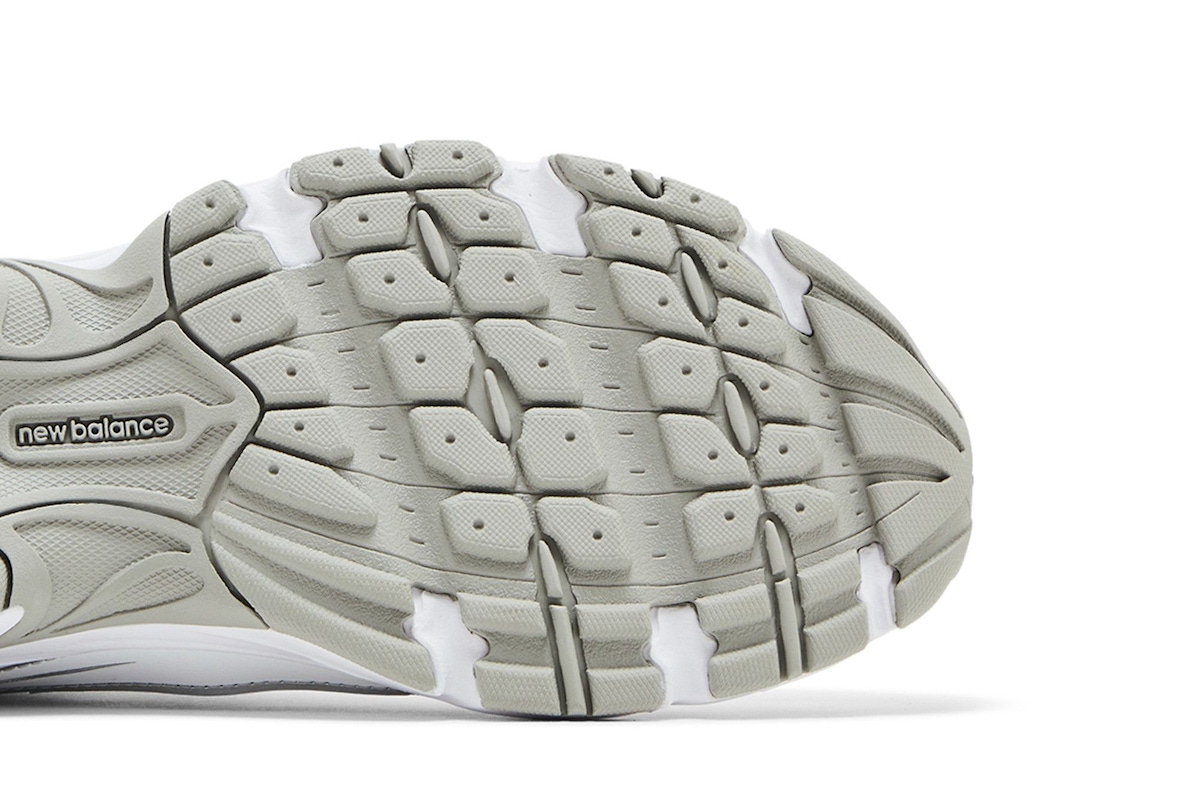 New Balance 740v2 'White Silver Reflection'