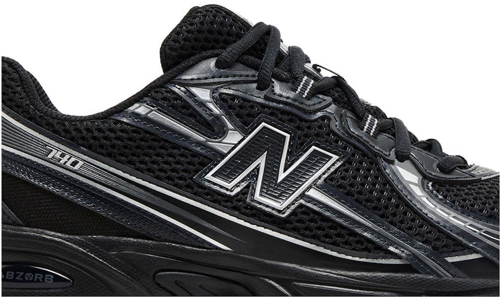 New Balance 740v2 Hitam Abu Perak U740BM2 Lookbook New Balance 740v2 Hitam Abu Perak U740BM2