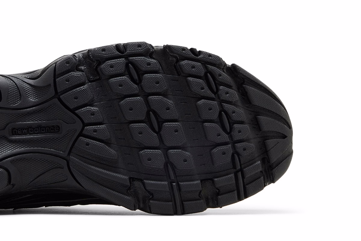New Balance 740v2 Black Grey Silver