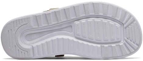 New Balance 750系列 潮流運動涼鞋 輕鋁色 Shop New Balance 750系列 潮流運動涼鞋 輕鋁色