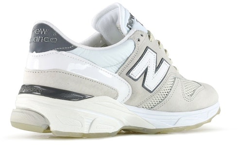 New Balance 770系列 奶白灰 英國製 Shop New Balance 770系列 奶白灰 英國製