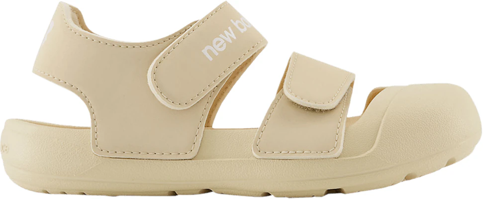 New balance top wide sandals
