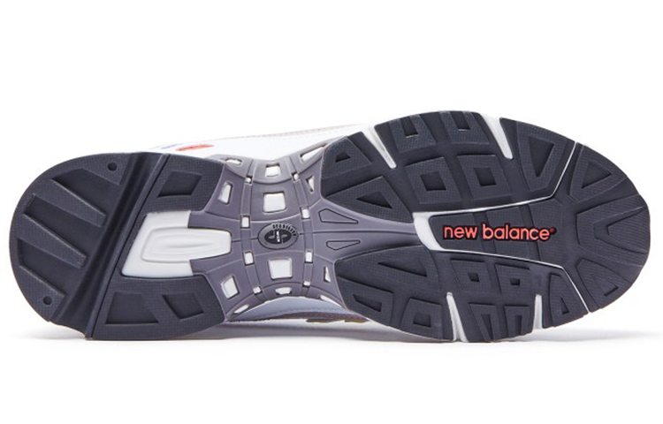 Shop New Balance 828 Serie Gris/Rosa ML828LB