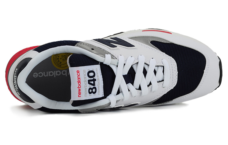 Lookbook New Balance NB 840 低幫 跑步鞋 男女同款 藏青白