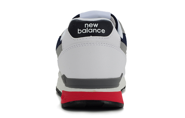 Shop New Balance NB 840 低幫 跑步鞋 男女同款 藏青白