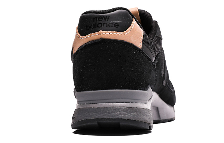 Lookbook New Balance NB 840 低筒 跑步鞋 男款 黑色