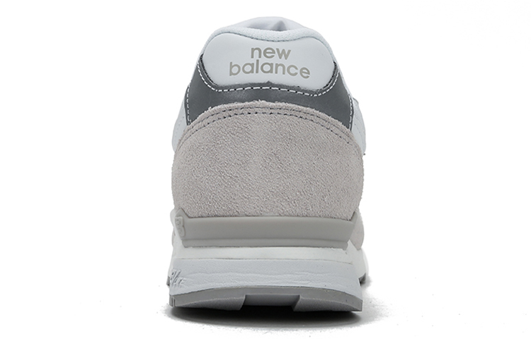 Lookbook New Balance 840Series Beige Warna Krim ML840BF