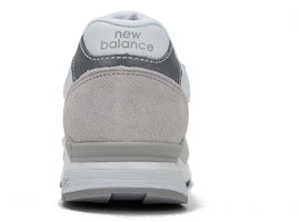 New Balance 840Series Beige Warna Krim ML840BF Lookbook New Balance 840Series Beige Warna Krim ML840BF