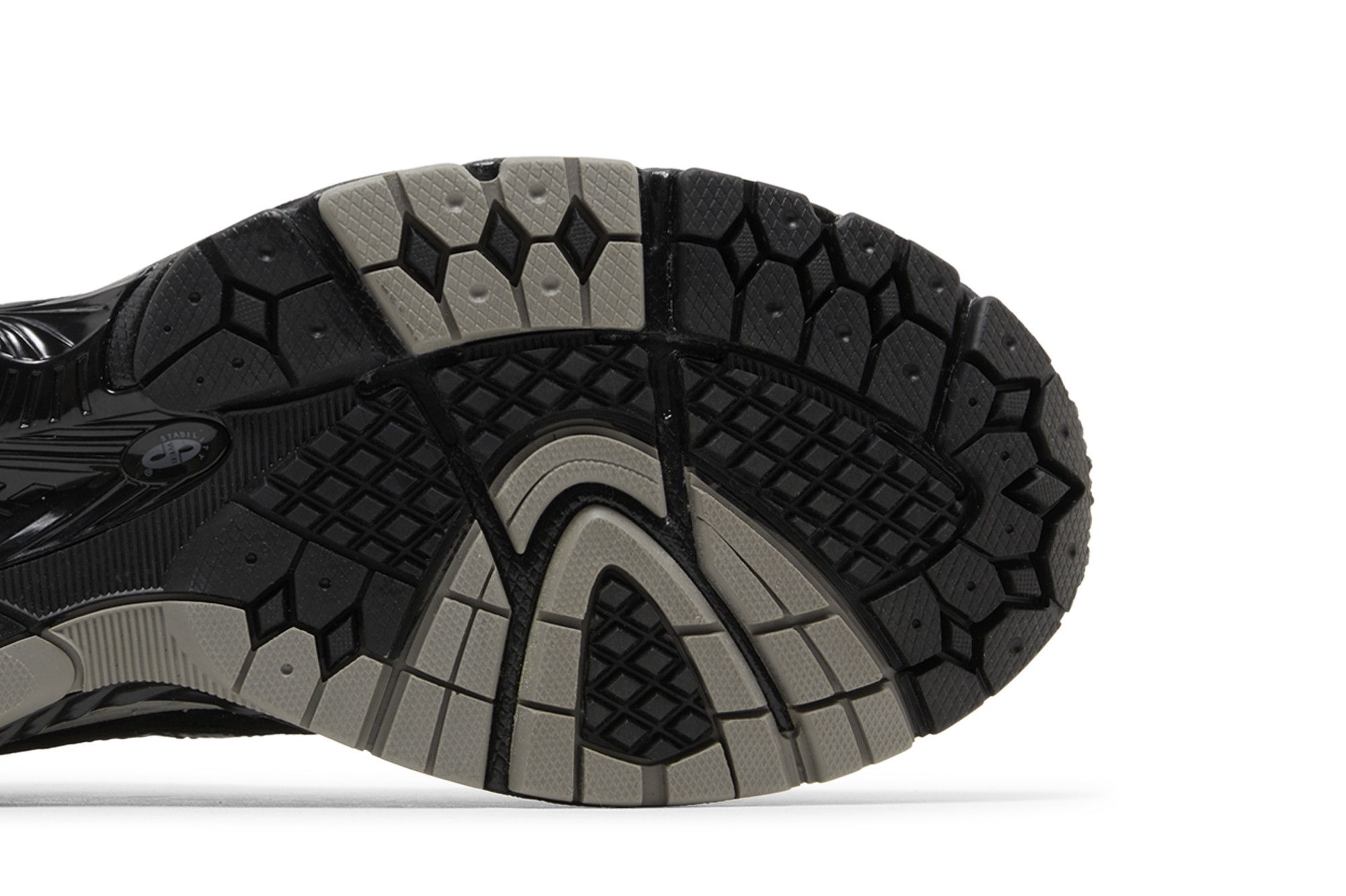 Details for New Balance 860v2 ''Schwarz Grau'' ML860XC