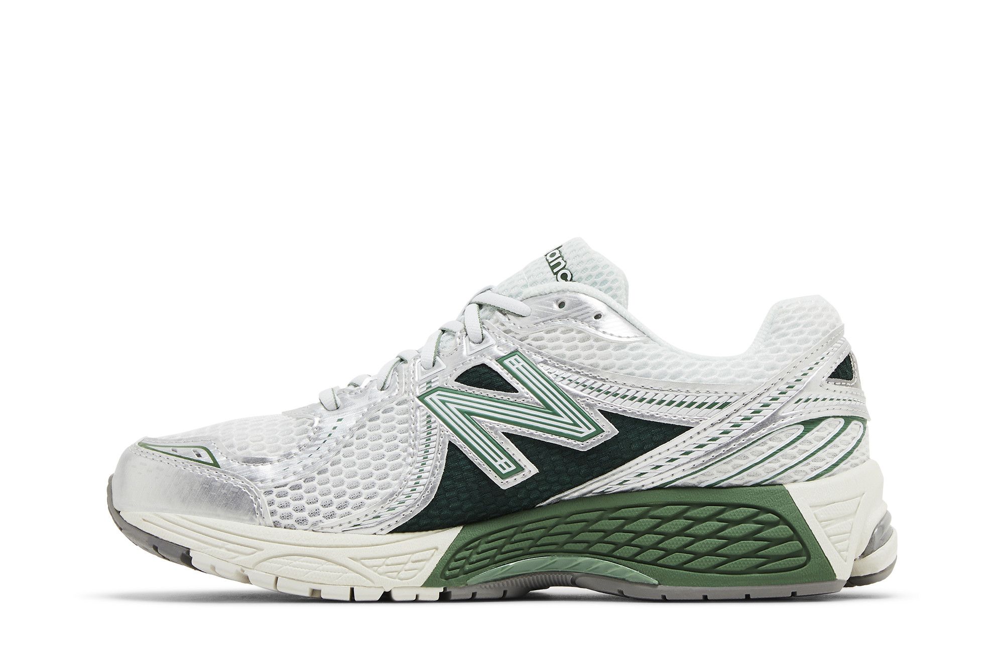 Lookbook New Balance NB 860 v2 時尚舒適減震防滑耐磨 低筒跑步鞋 男女同款 綠白銀