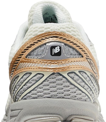New Balance 860v2 'Sea Salt Gold Metallic' ML860SG2 Sizing New Balance 860v2 'Sea Salt Gold Metallic' ML860SG2