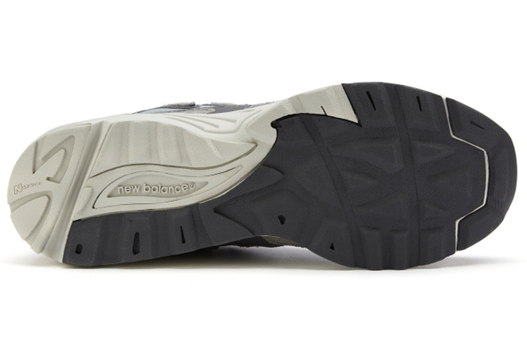Shop New Balance NB 875 減震 低筒 跑步鞋 男女款 灰色