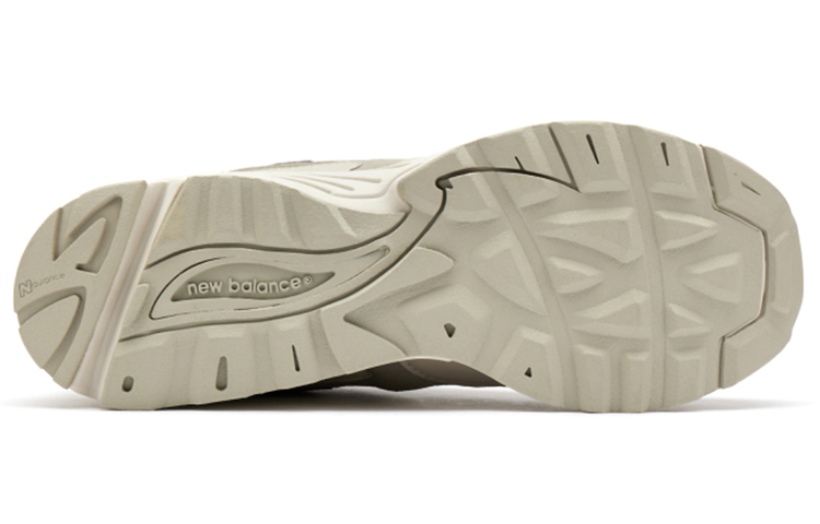 Shop New Balance 875系列 減震耐磨 低筒 運動休閒鞋 男女同款 米色