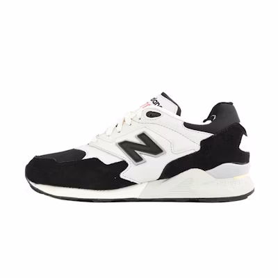 NB 878 Black/White