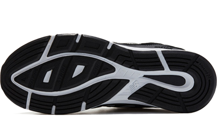 Shop New Balance 880 Siri Low Tops Hitam MW880BK4