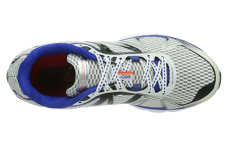 Lookbook 新百伦 880 V4 白蓝色低帮鞋 M880WB4