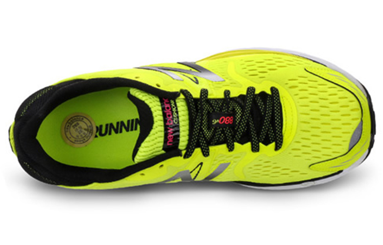 Lookbook 新百伦 880 v6 黑黄跑鞋 M880YB6
