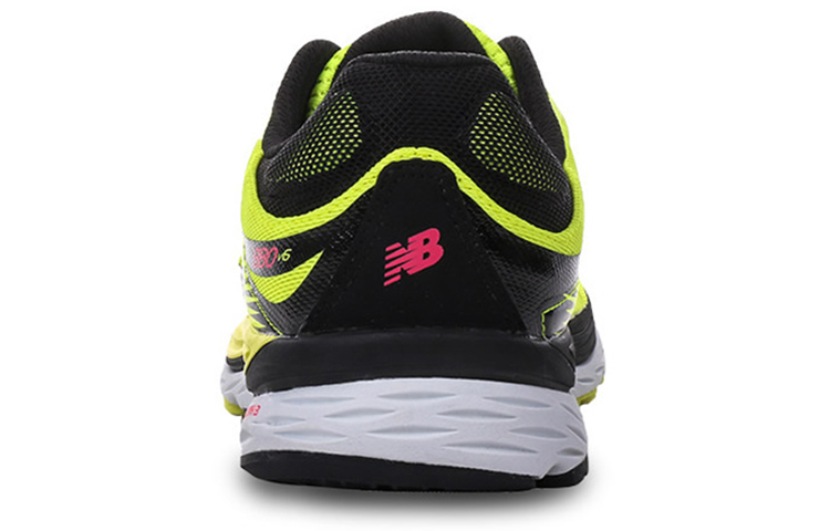 Shop New Balance 880 v6 Noir/Jaune M880YB6