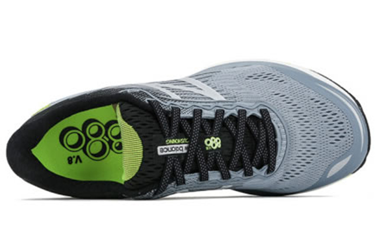 Lookbook New Balance 880v8 ''Grijs Zwart'' M880GY8