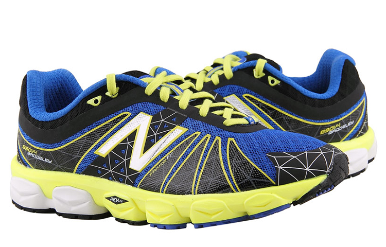 Lookbook New Balance 890 v4 Sneakers Blauw/Zwart/Geel M890BB4