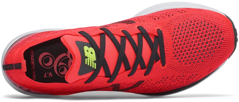 뉴발란스 890v7 레드 D 와이드 (New Balance 890v7 Red D Wide) M890RB7 Lookbook 뉴발란스 890v7 레드 D 와이드 (New Balance 890v7 Red D Wide) M890RB7