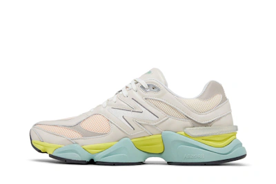 New Balance 9060 'Moonbeam Vintage Rose'