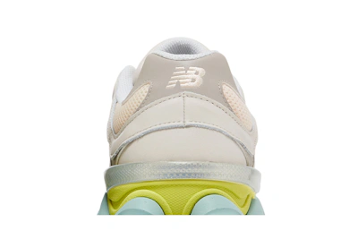 New Balance 9060 'Moonbeam Vintage Rose'