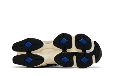 New Balance 9060 'New Spruce Peach Blossom'