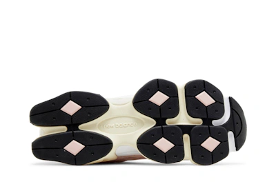 New Balance 9060 'Pink Haze'