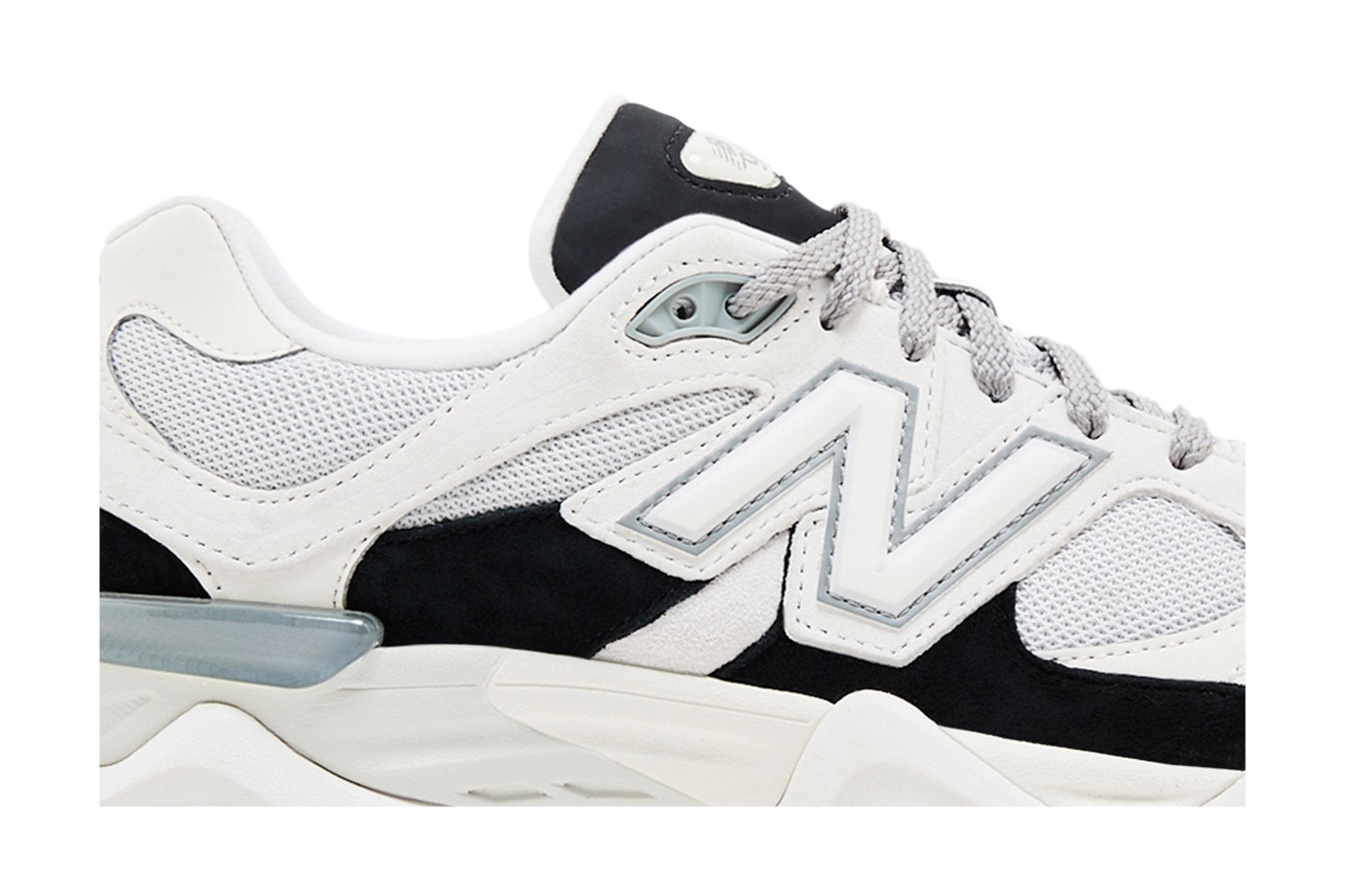Lookbook New Balance 9060 '反光黑' U9060JBB