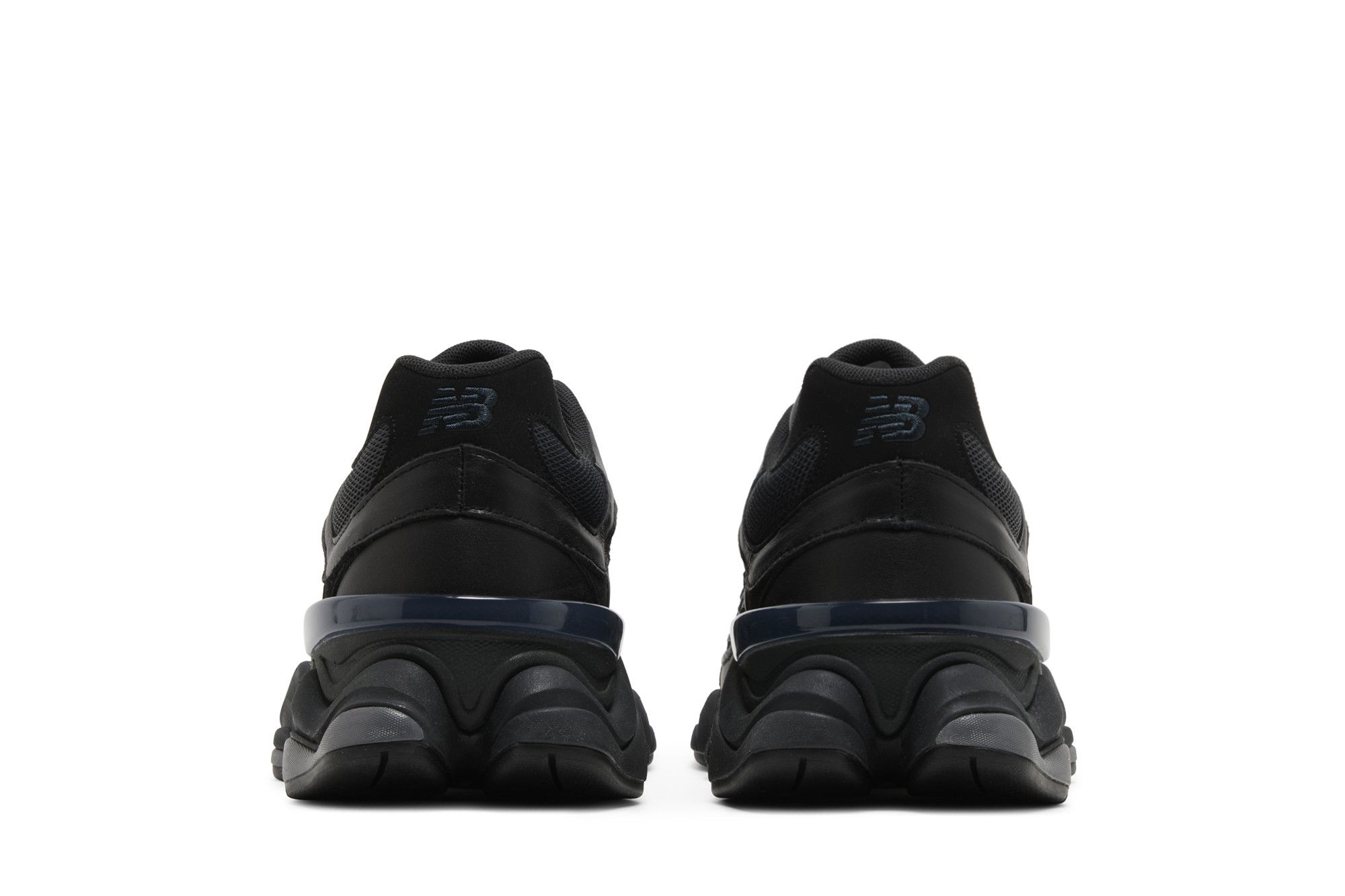 Sizing New Balance 9060 ''Cuir Noir Triple'' U9060NRI