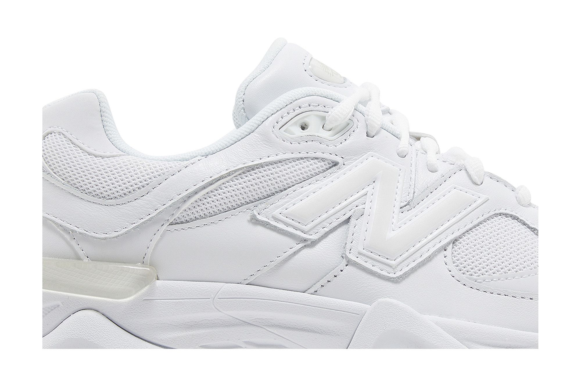 Lookbook New Balance 9060 'Triple White' U9060NRJ