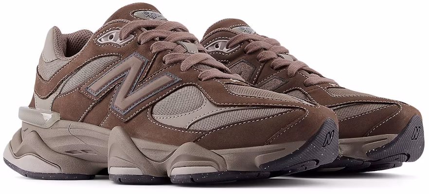 New Balance 9060 棕色休閒跑鞋 U9060493 Shop New Balance 9060 棕色休閒跑鞋 U9060493