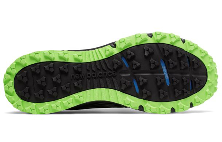 Shop New Balance NB 910 v4 Trail 低幫 跑步鞋 男款 黑灰色
