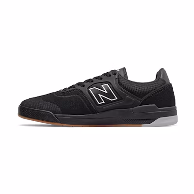 NB 913 D-Wide Black