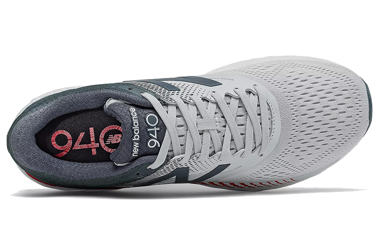 Lookbook New Balance 940v4 '浅铝红队' 商品 M940CG4