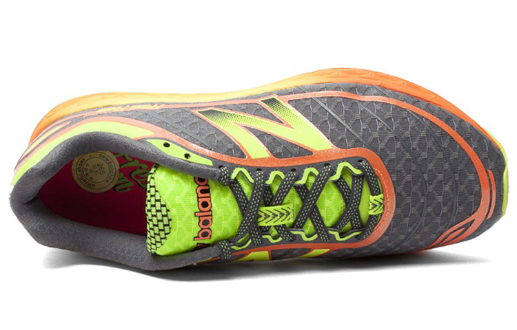 Lookbook New Balance 980 Serie Anti-Slip Ademend Lage Sneakers Zwart Oranje Colorblock. M980GY2
