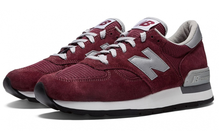 Lookbook New Balance 990 Edisi Semula 'Burgundy' M990BD
