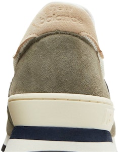 New Balance 990V1 'Oliva' M990WG1 Sizing New Balance 990V1 'Oliva' M990WG1