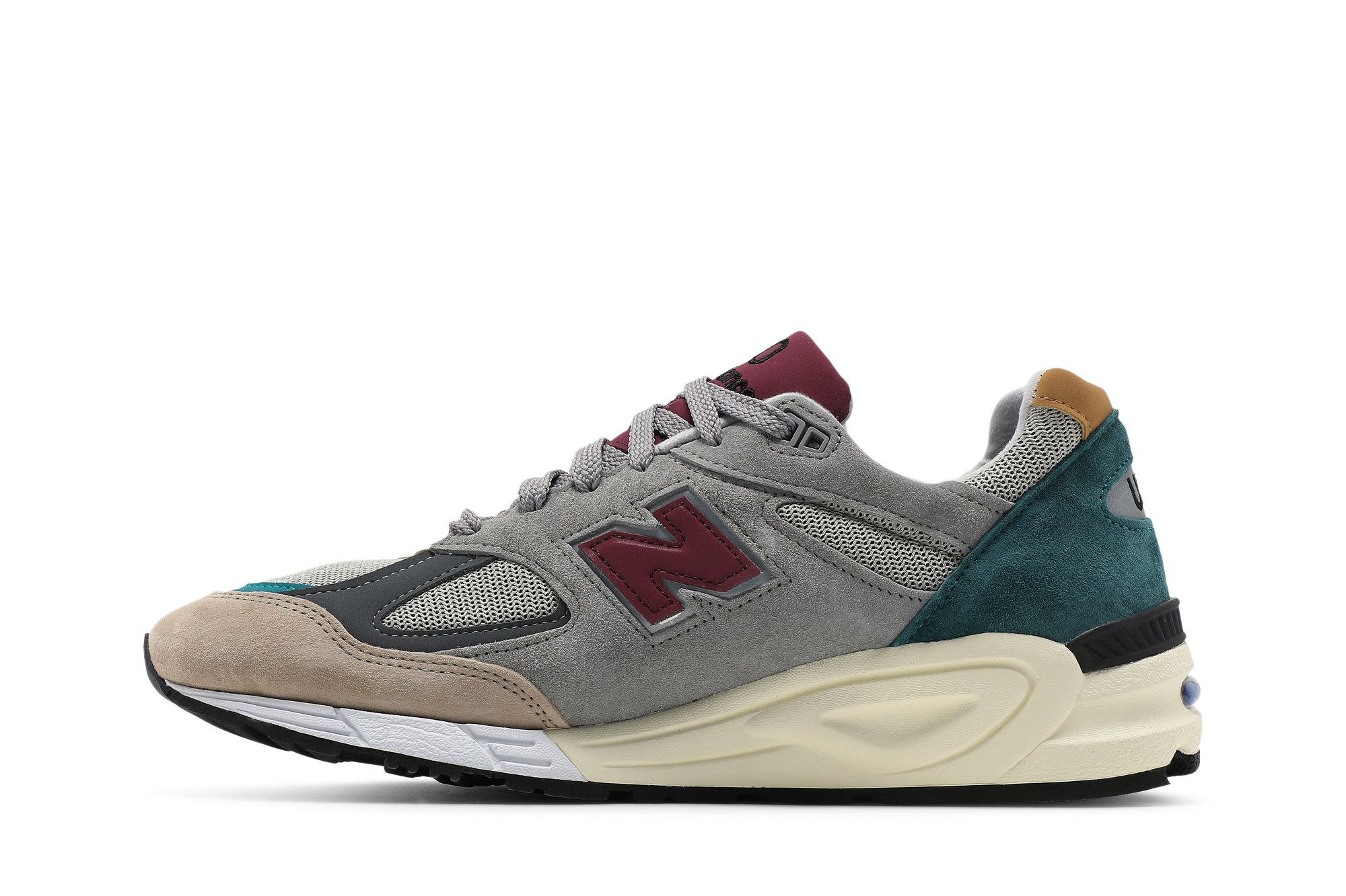 Shop New Balance 990v2 Made in USA ''Grau Multi'' M990CP2