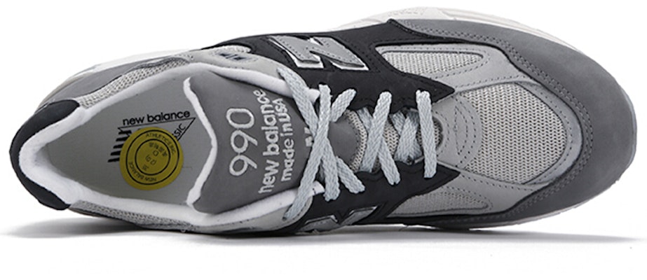 New Balance 990v2 Made in USA 'Silver Mink' M990XG2 Lookbook New Balance 990v2 Made in USA 'Silver Mink' M990XG2