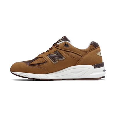 NB 990v2 Made in USA 'Tawny Brown'
