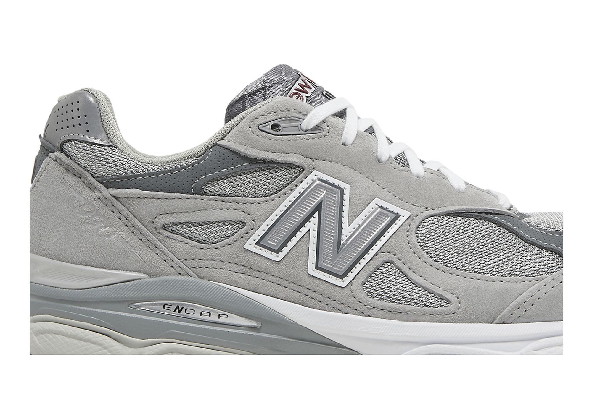 Lookbook New Balance 990v3 Buatan USA 'Kelabu' 2019 M990GY3
