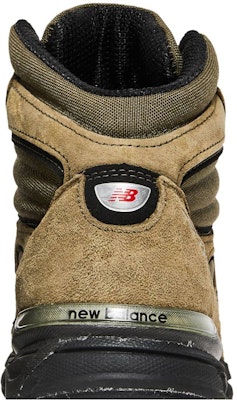 New Balance 990v4 Tinggi Buatan USA 'Zaitun' MO990FL4 Sizing New Balance 990v4 Tinggi Buatan USA 'Zaitun' MO990FL4