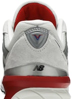 New Balance 990v5 '4th of July' 2019 Sepatu Sneaker M990NB5 Sizing New Balance 990v5 '4th of July' 2019 Sepatu Sneaker M990NB5