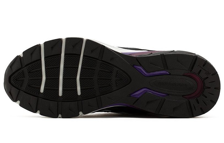 Shop 新百伦 990v5 美国制造 "水蓝色" M990EP5