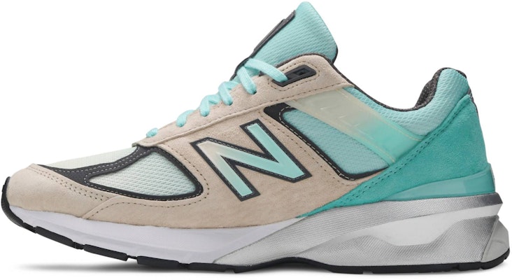New Balance 990v5 YCMC Taxmas Sepatu Pria M990EZ5 Lookbook New Balance 990v5 YCMC Taxmas Sepatu Pria M990EZ5