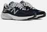 Shop New Balance 990v6 美国制休闲鞋 M990NV6-2E