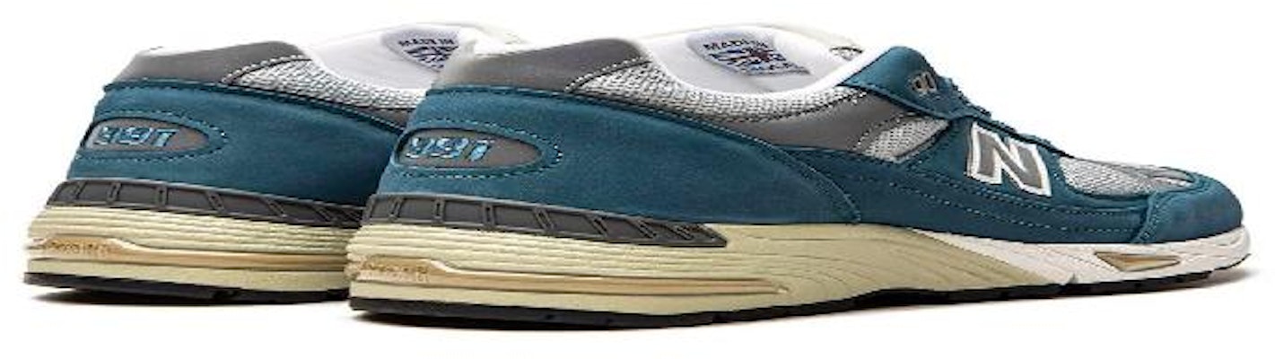 뉴발란스 991 블루 (New Balance 991 Blue) M991BSG_BLUE Lookbook 뉴발란스 991 블루 (New Balance 991 Blue) M991BSG_BLUE